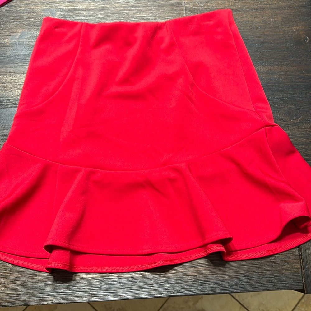 Womens skirt Express size small RED